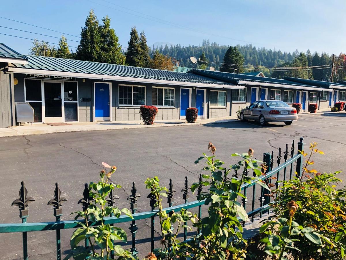 Pine Needles Inn Mount Shasta Exterior foto