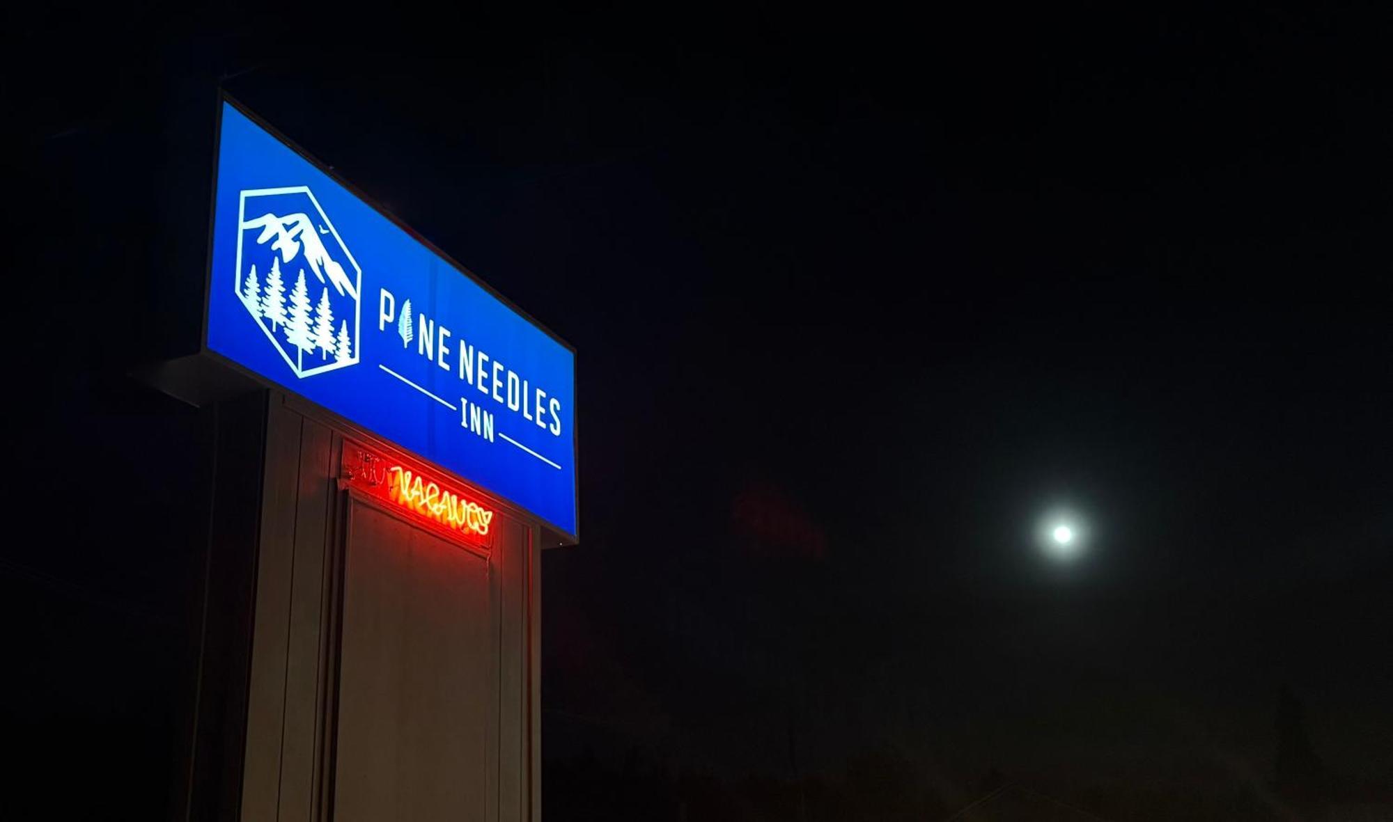 Pine Needles Inn Mount Shasta Exterior foto