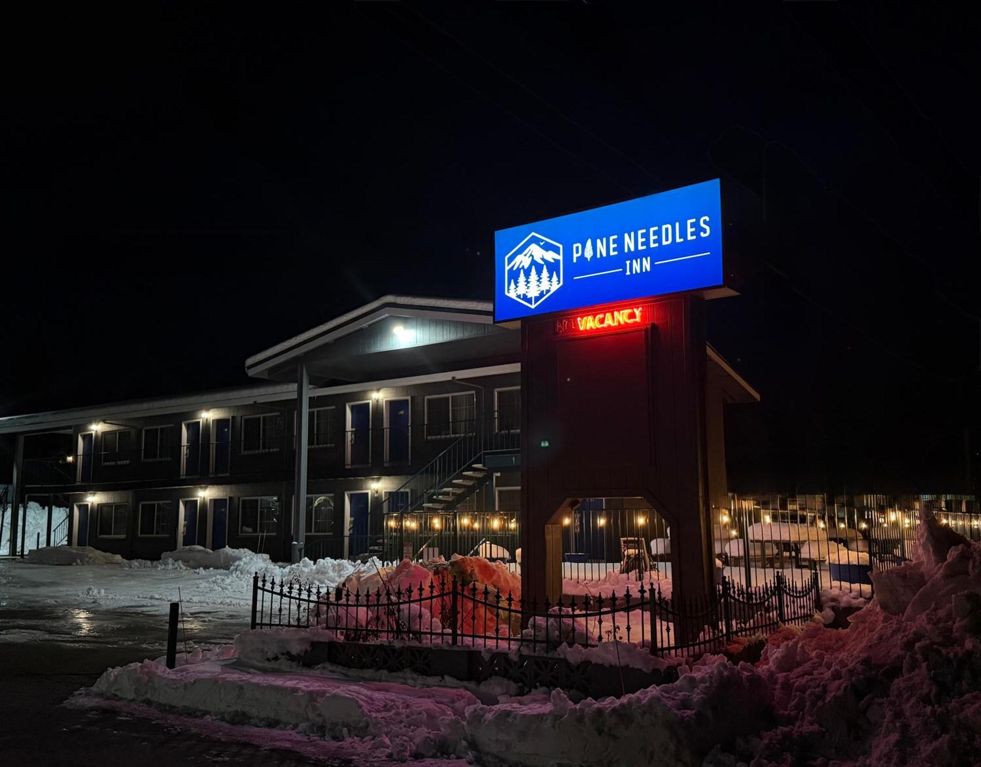 Pine Needles Inn Mount Shasta Exterior foto